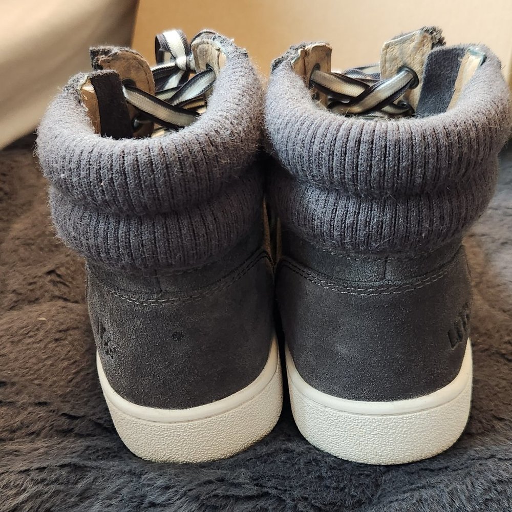 Ugg Olive Trainer - image 7